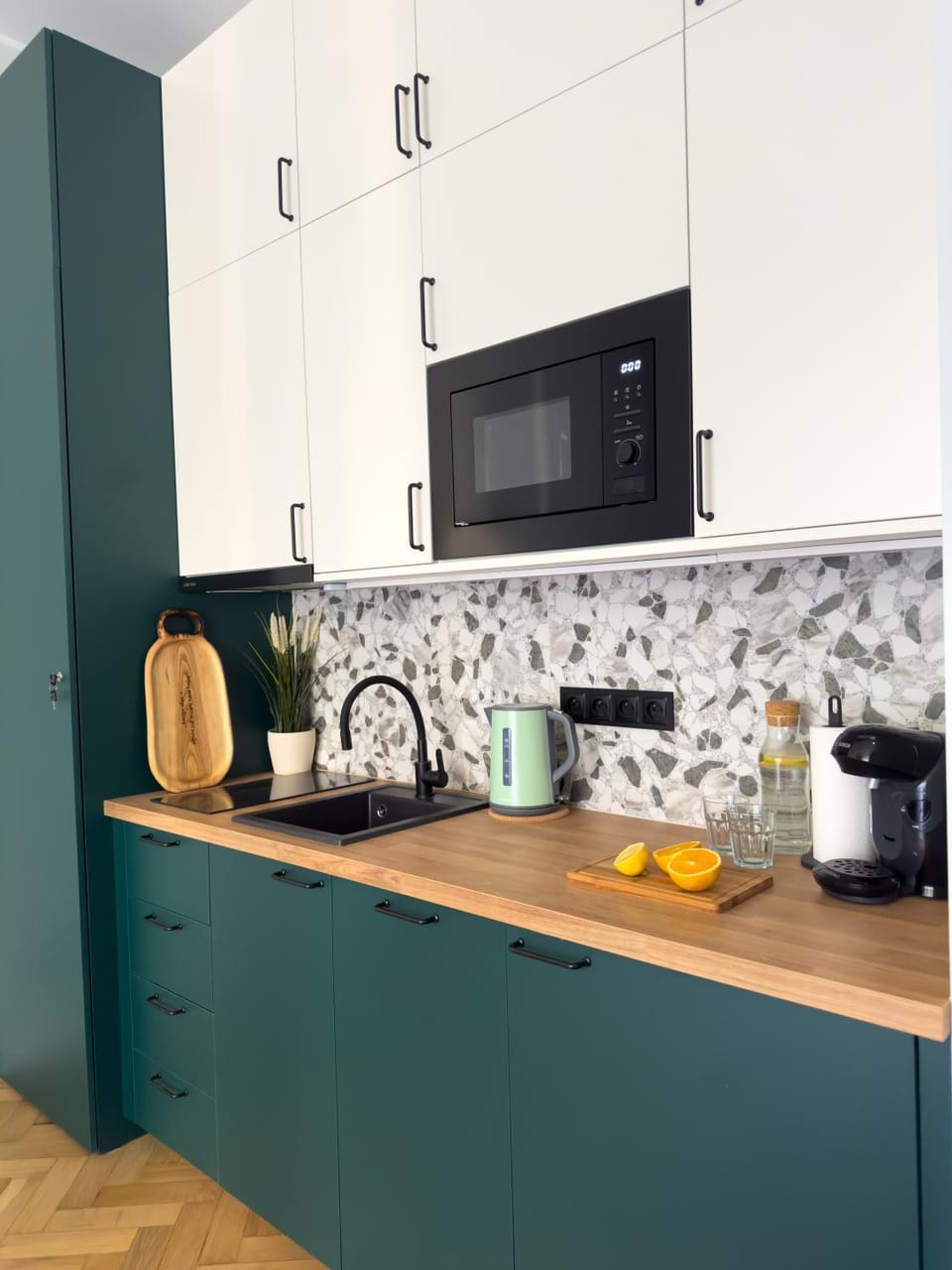 Kitchen or kitchenette, Communal kitchen, kitchen, kitchen