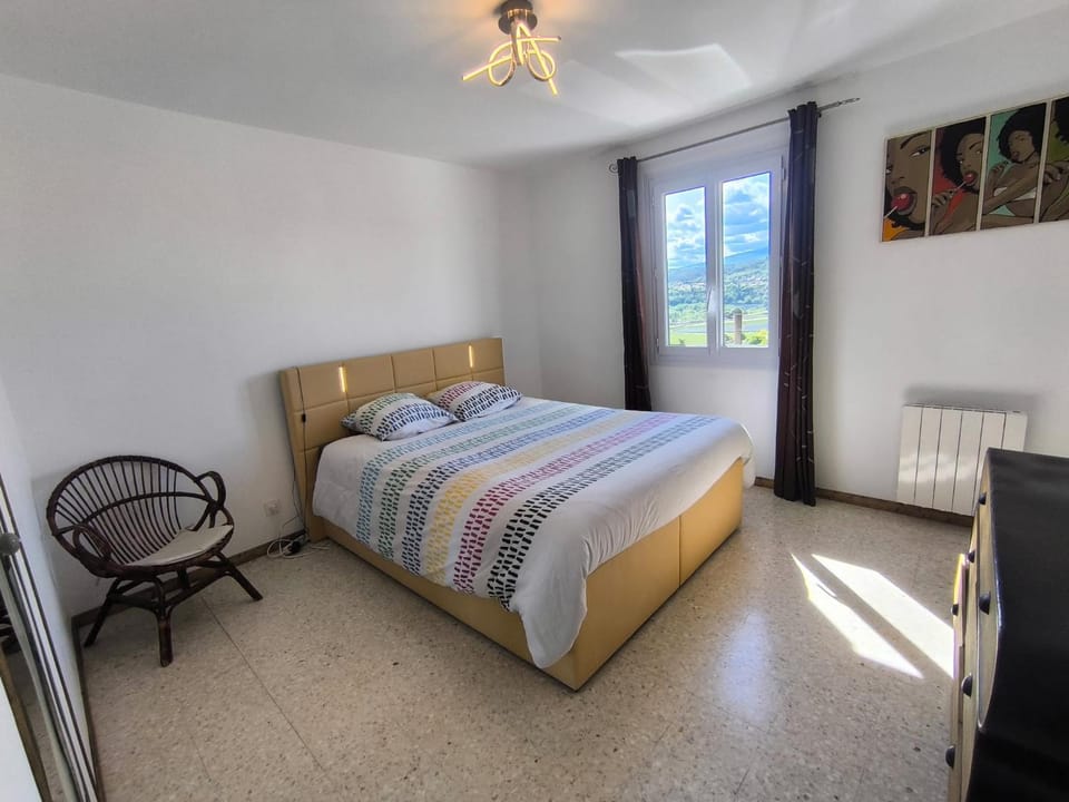 Bed, Bedroom