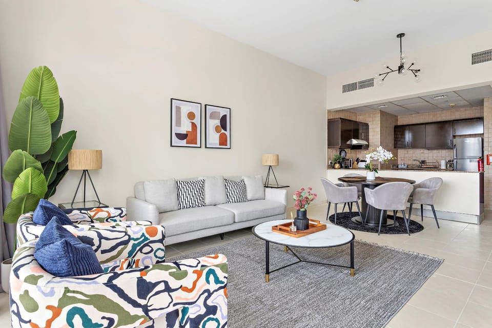 Aesthetic Chic 1BR In La Fontana Apartment in Dubai