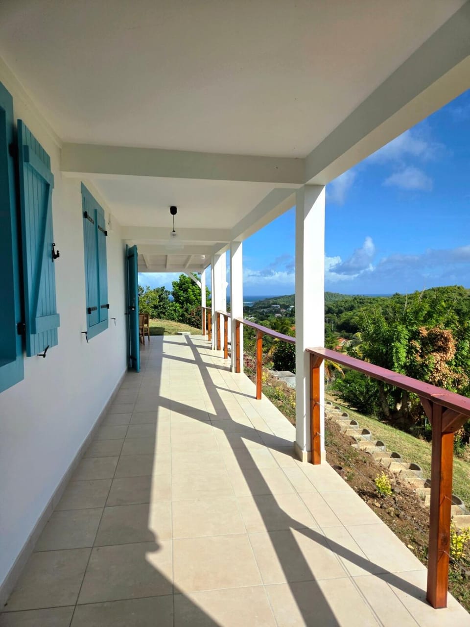 Facade/entrance, Balcony/Terrace