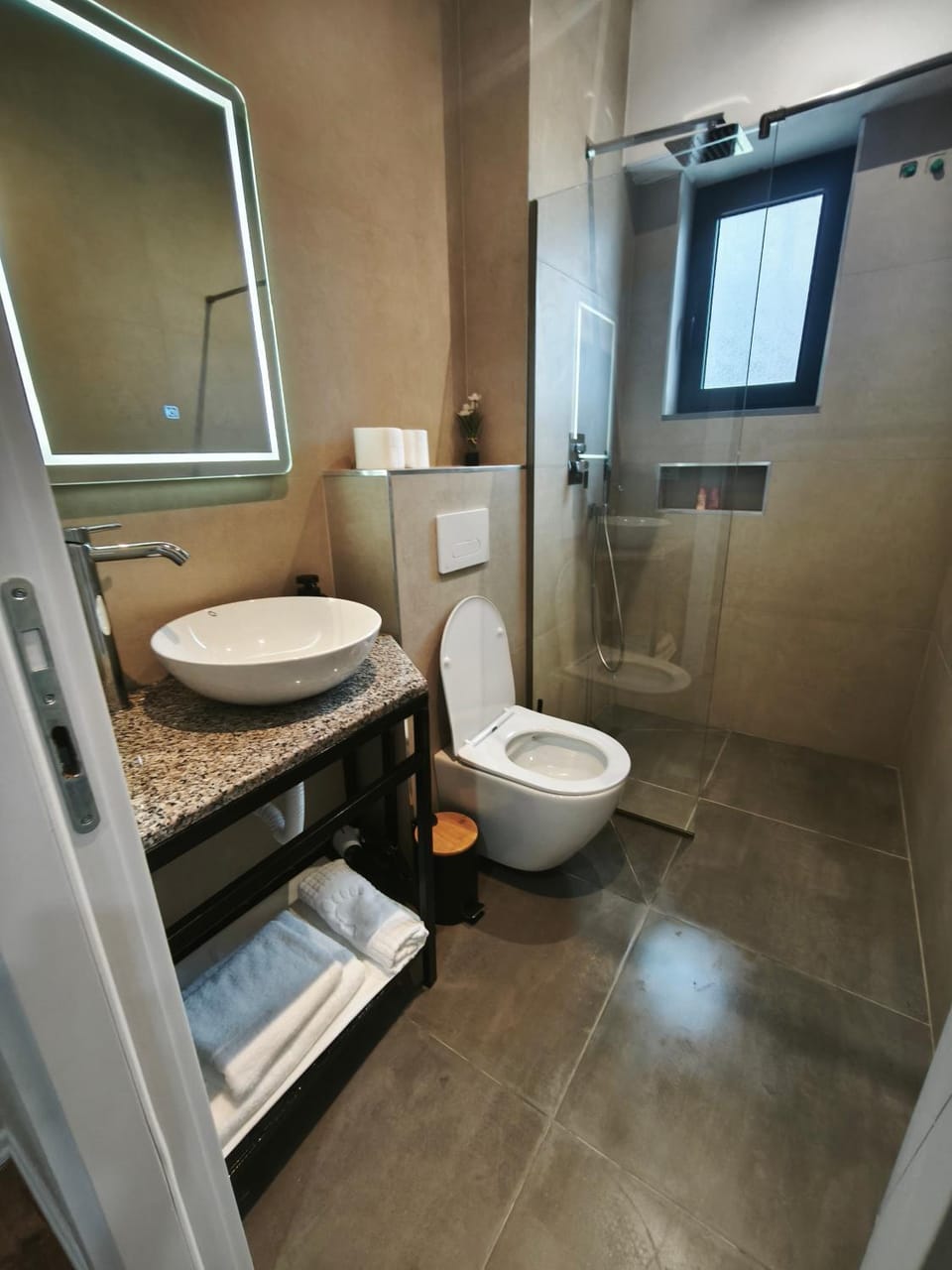 Toilet, Bathroom