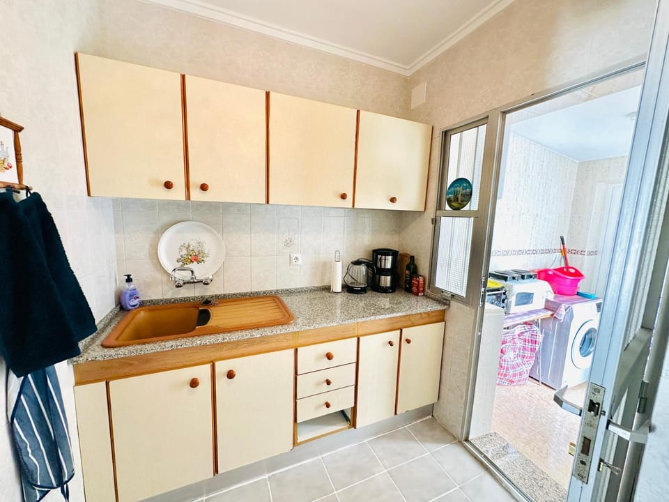Holidoo Travel - Casa Dos Apartment in Los Alcázares
