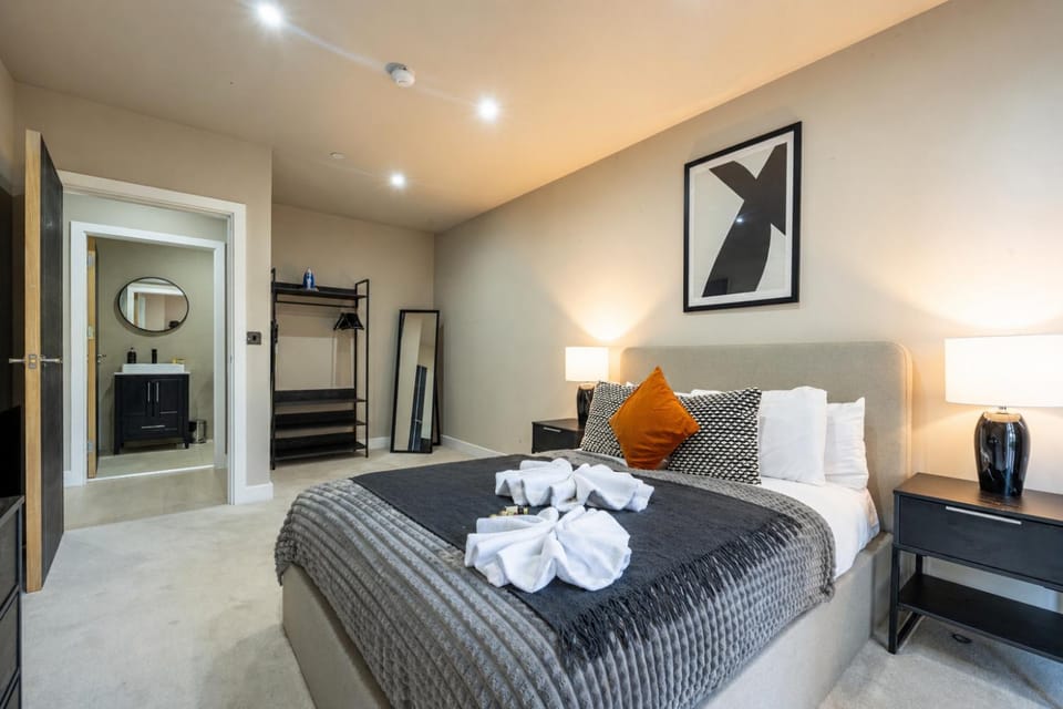 Modern 1 Bed Apt Near Birmingham Airport & NEC Apartment in Solihull
