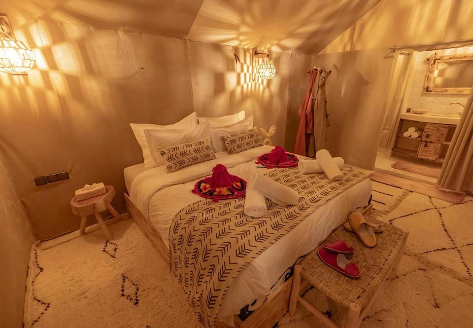 Bed, Photo of the whole room, Bedroom, towels, wardrobe