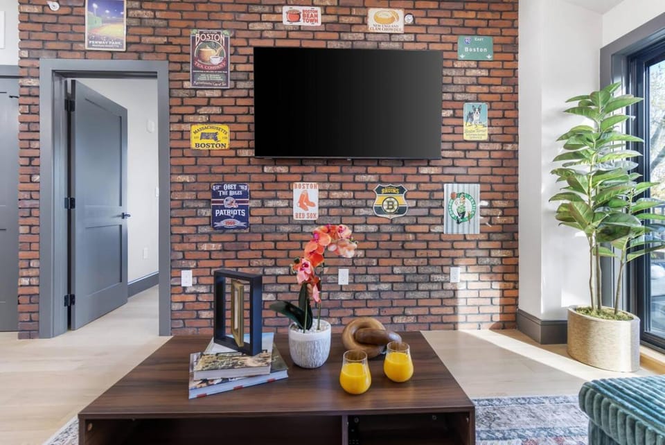 TV and multimedia, Living room
