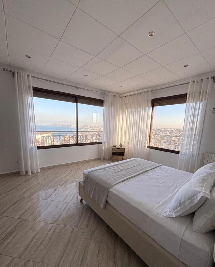 Vue sur la baie d Alger Apartment in Algiers [El Djazaïr]