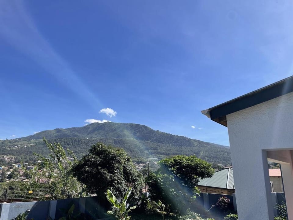 3 bedroom house with a mountain view Apartment in Mbeya Region