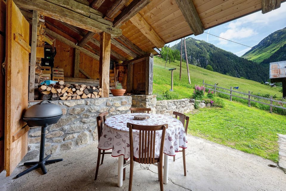 Chambre d'hôte dans Chalet d'Alpage Bed and Breakfast in Haute-Savoie