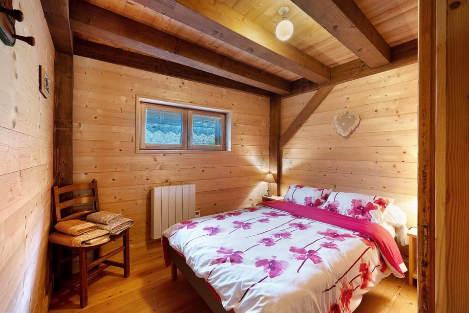 Chambre d'hôte dans Chalet d'Alpage Bed and Breakfast in Haute-Savoie
