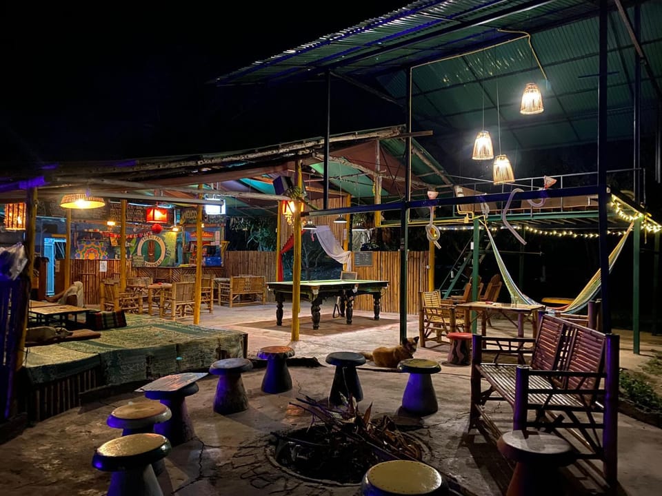 Communal lounge/ TV room, BBQ facilities, Lounge or bar