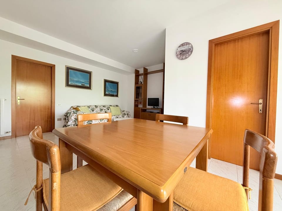 S298 - Sirolo, delizioso trilocale con terrazzo Apartment in Sirolo