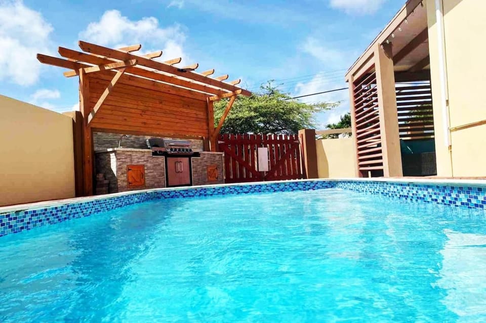 Villa Janchi 3BD private villa with Pool beaches Villa in Noord