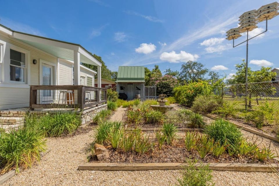 Property building, Day, Natural landscape, Garden view