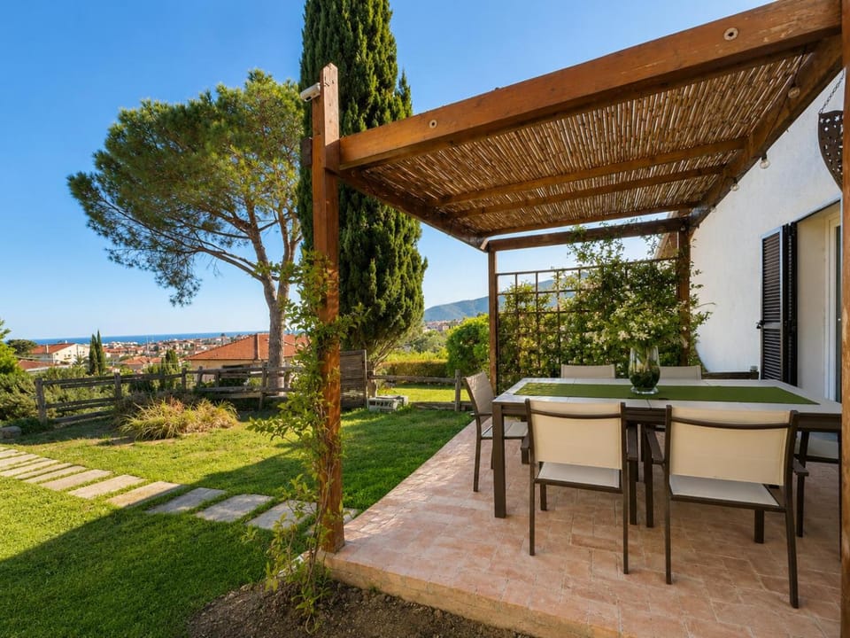 Patio, Garden, Garden view