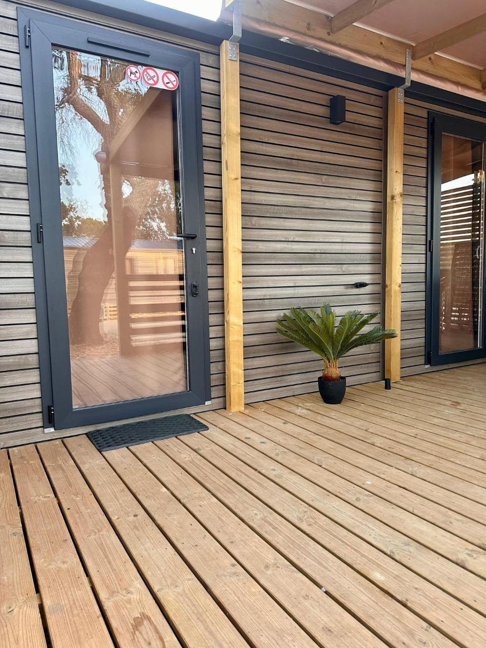Property building, Facade/entrance