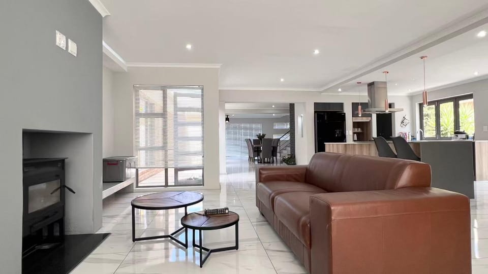 Cape One Guest House Vacation rental in Cape Town