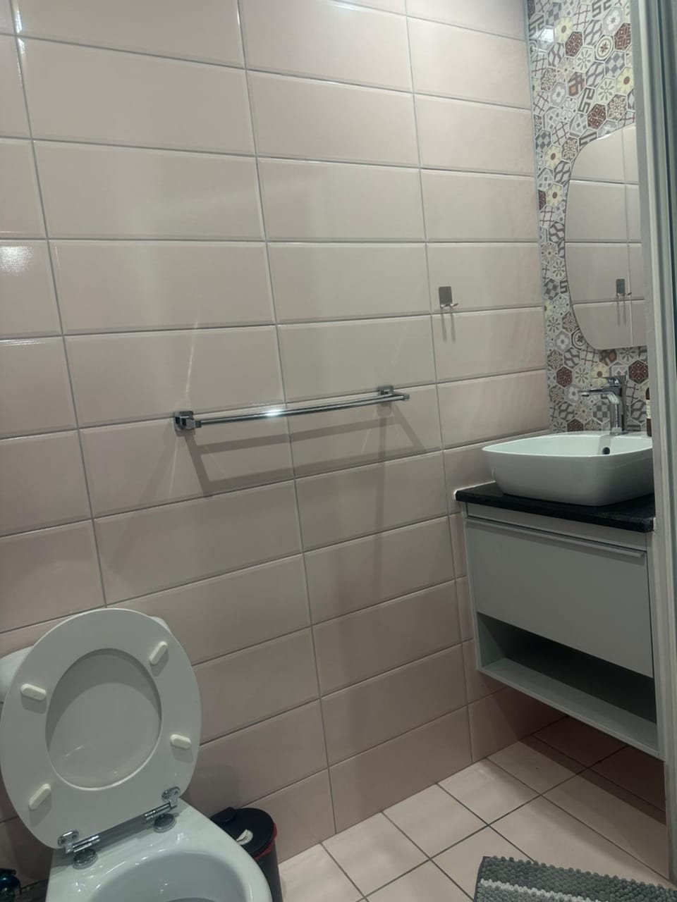 Cape One Guest House Vacation rental in Cape Town