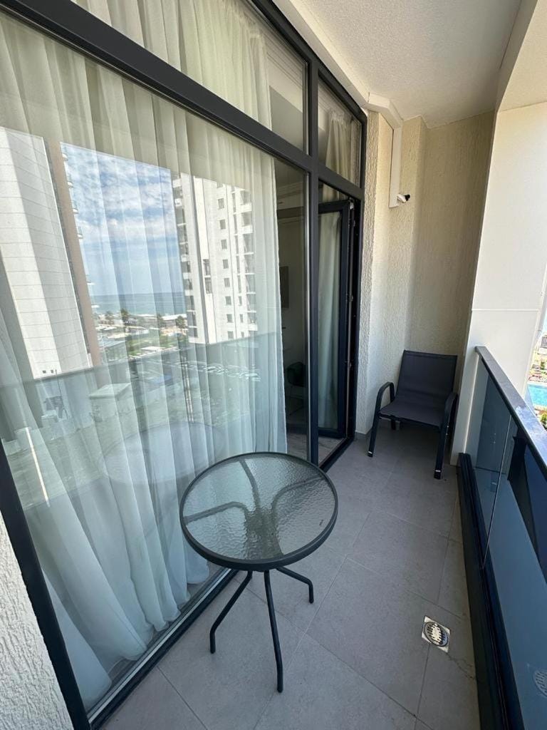 Green side Apartment in Batumi