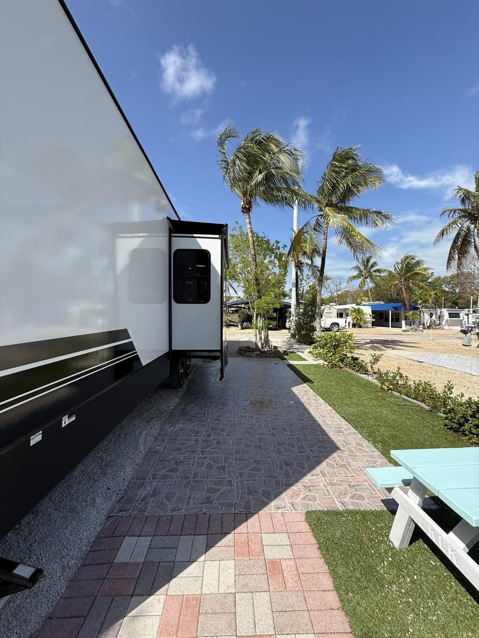 Brand New 2025 RV 2BR 2 Lofts 2BA Pool and Marina Campground/ 
RV Resort in Key Largo