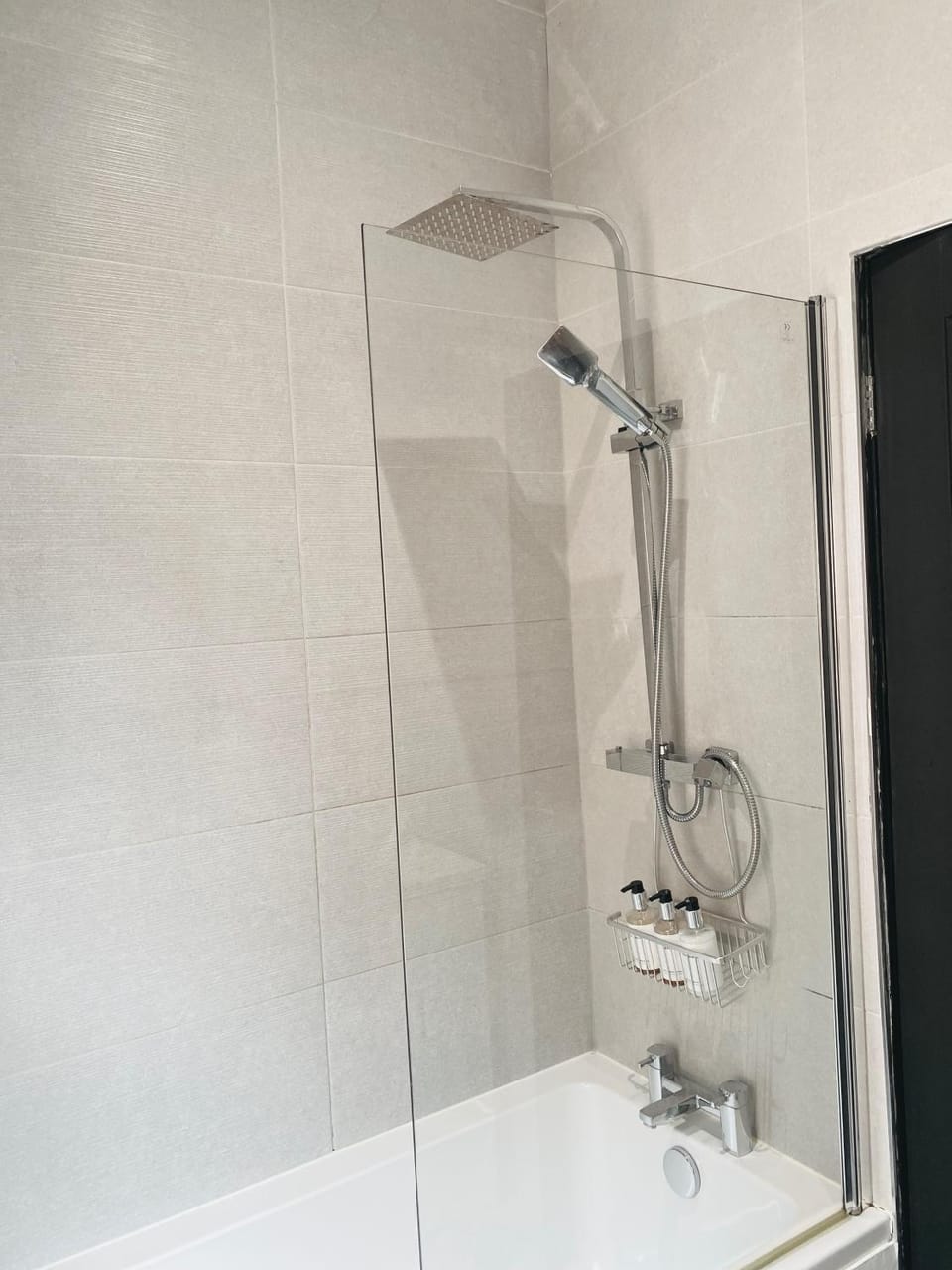 Stylish 1BDR Flat Free Parking Business Contractors Apartment in The Royal Town of Sutton Coldfield