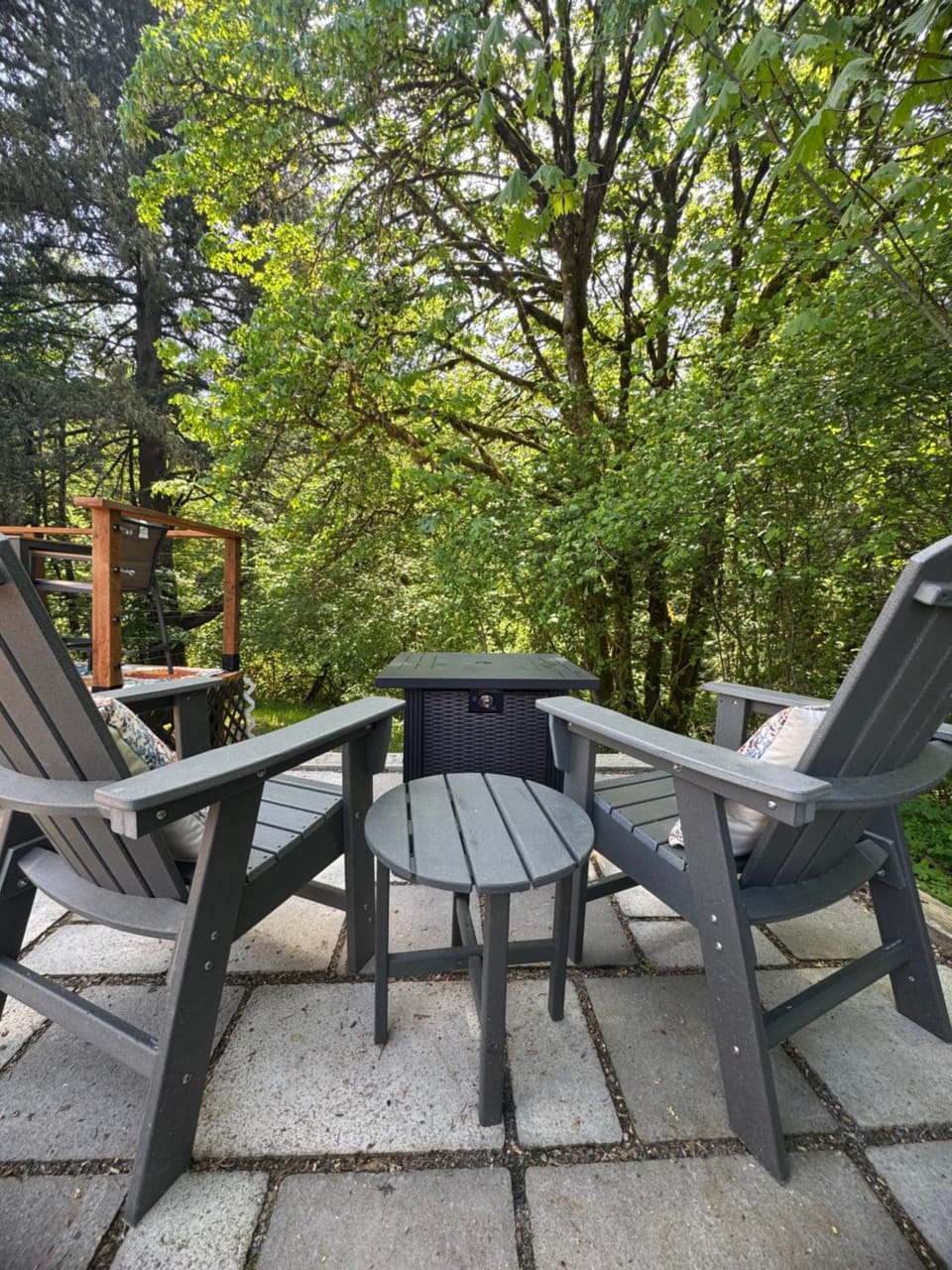 Evergreen Escape Luxury tent in Washington