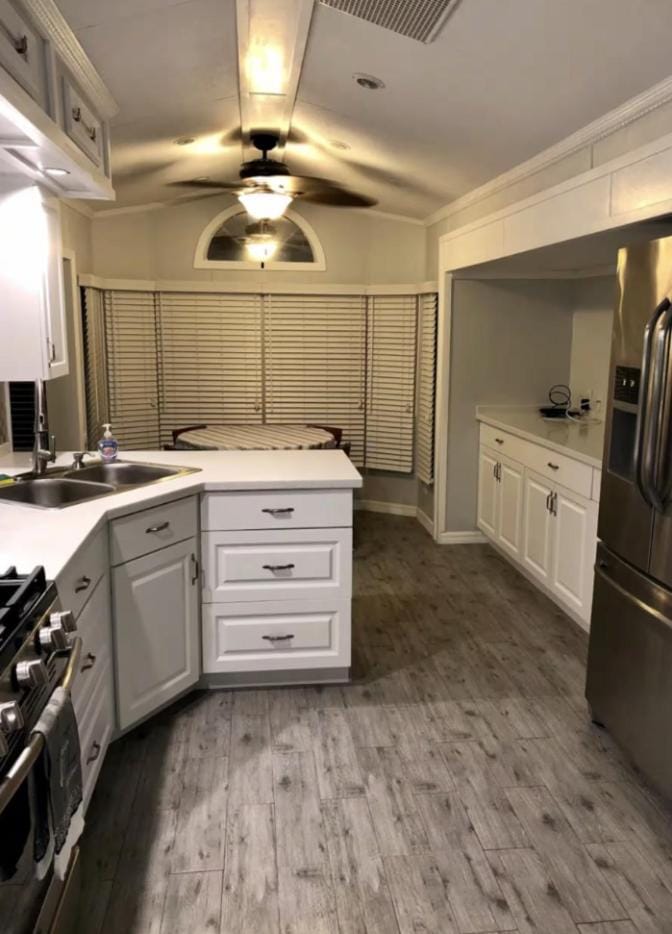 Waterfront Tiny House w Pool, Beach, and Boat Dock Campground/ 
RV Resort in Key Largo