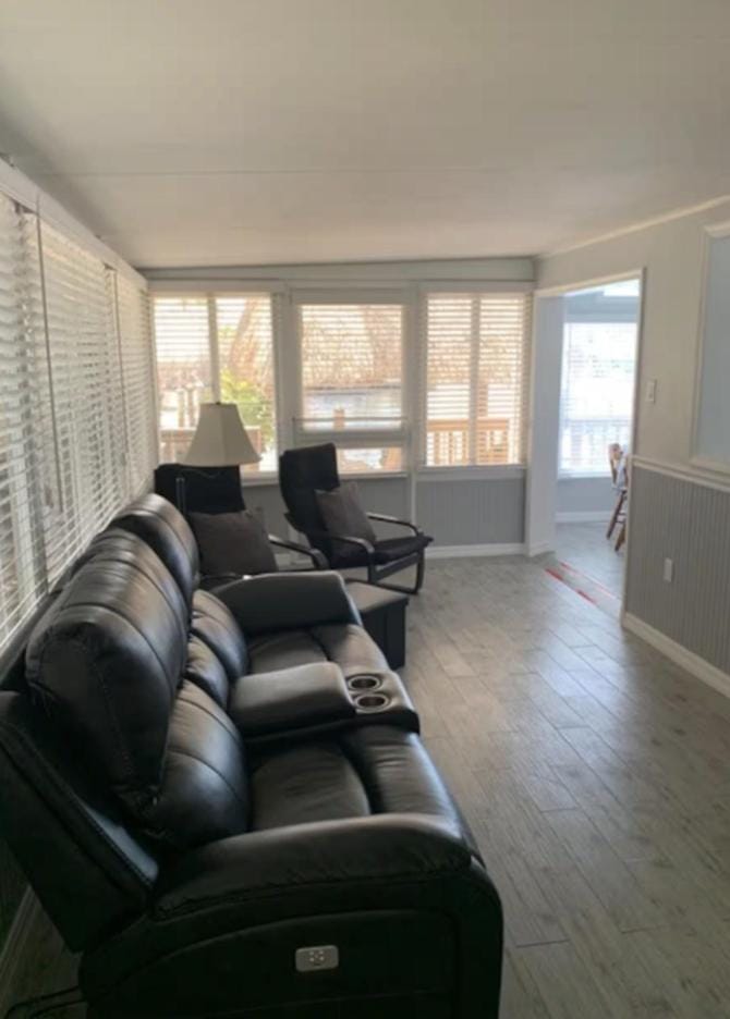 Waterfront Tiny House w Pool, Beach, and Boat Dock Campground/ 
RV Resort in Key Largo