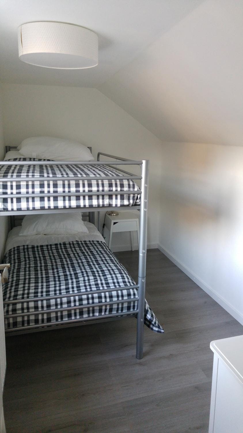 bunk bed
