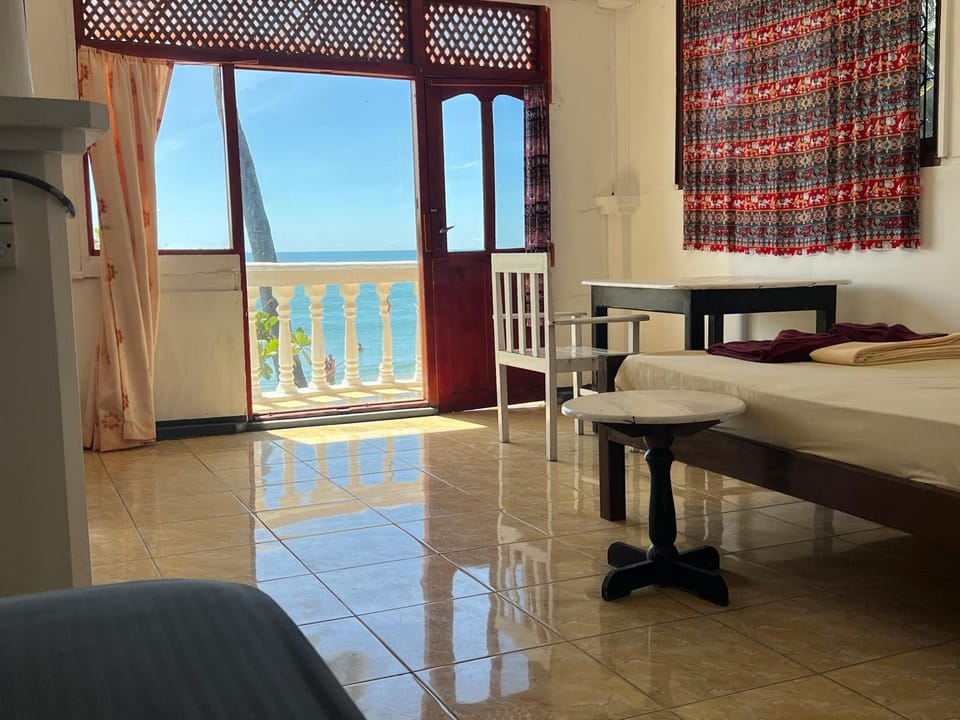 Elysian Stay Arugambay Hotel in Sri Lanka