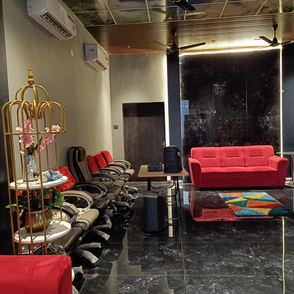 6BHK RADIANT Villa Apartment in Maharashtra