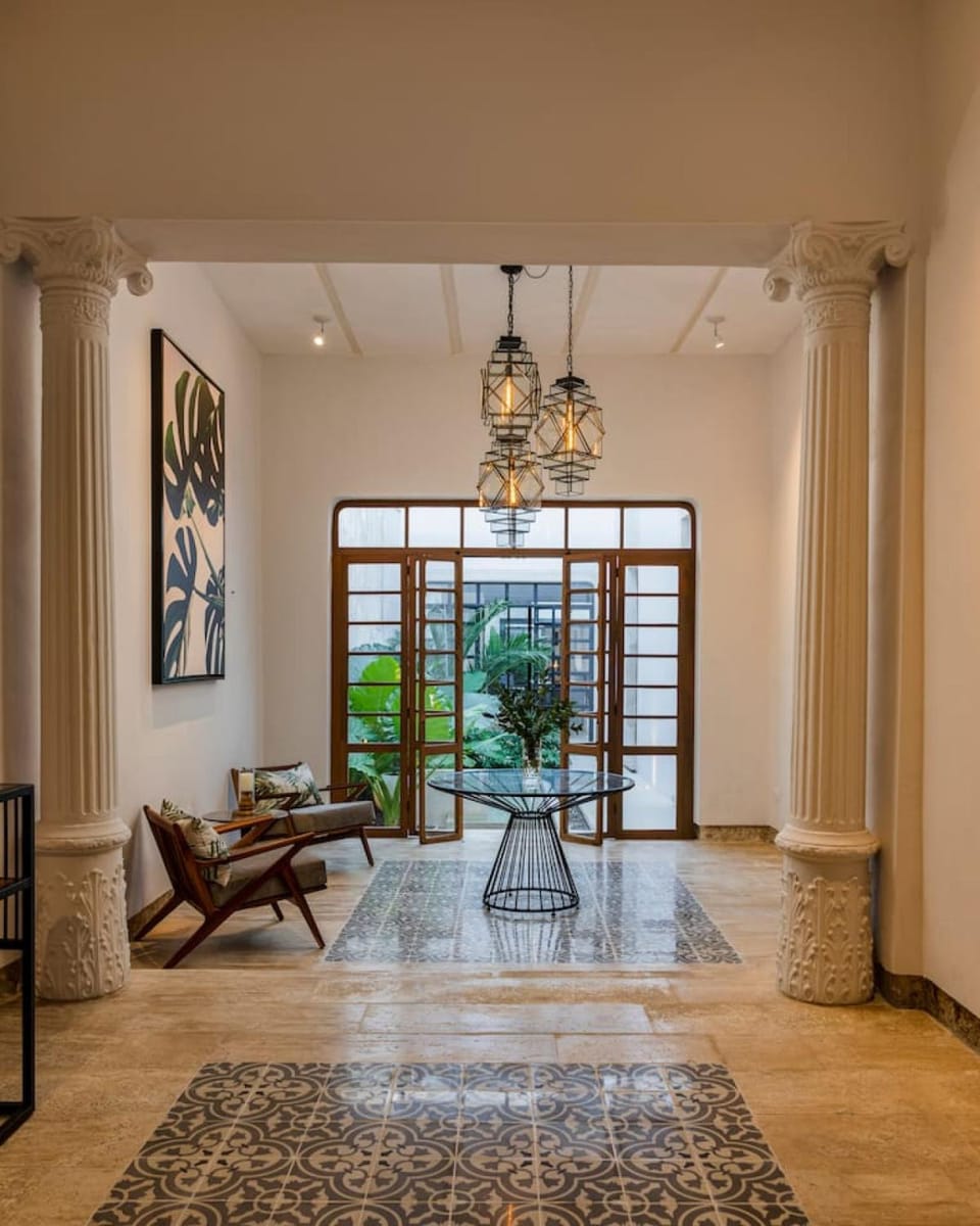 Nymeria Luxurius family deisgn home in Mejorada House in Merida