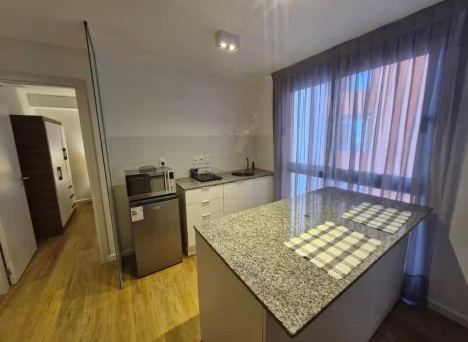 Apartamento Centrico de 1 dormitorio (411) Apartment in Montevideo Department, Uruguay