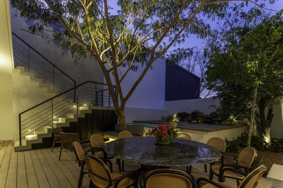 Casa Naranjas Design home with Pool and Jacuzzi House in Merida