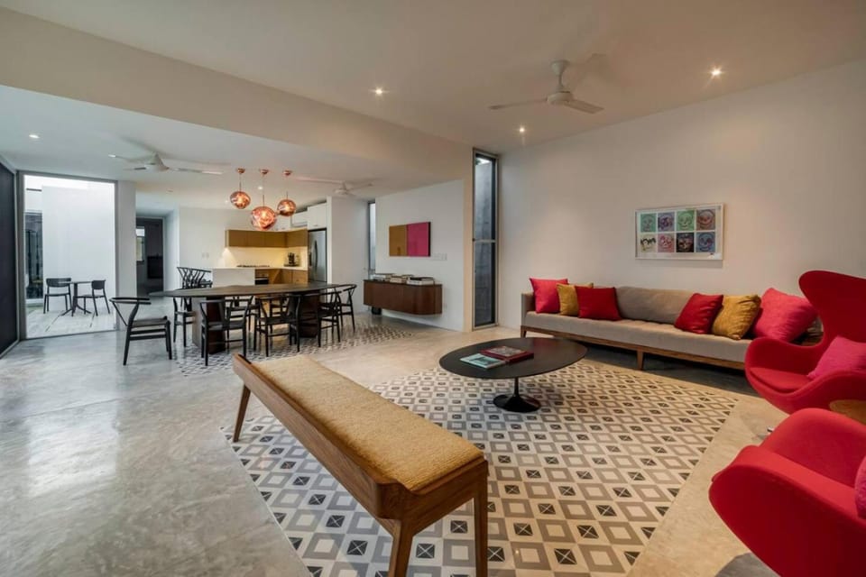 Living room, Dining area