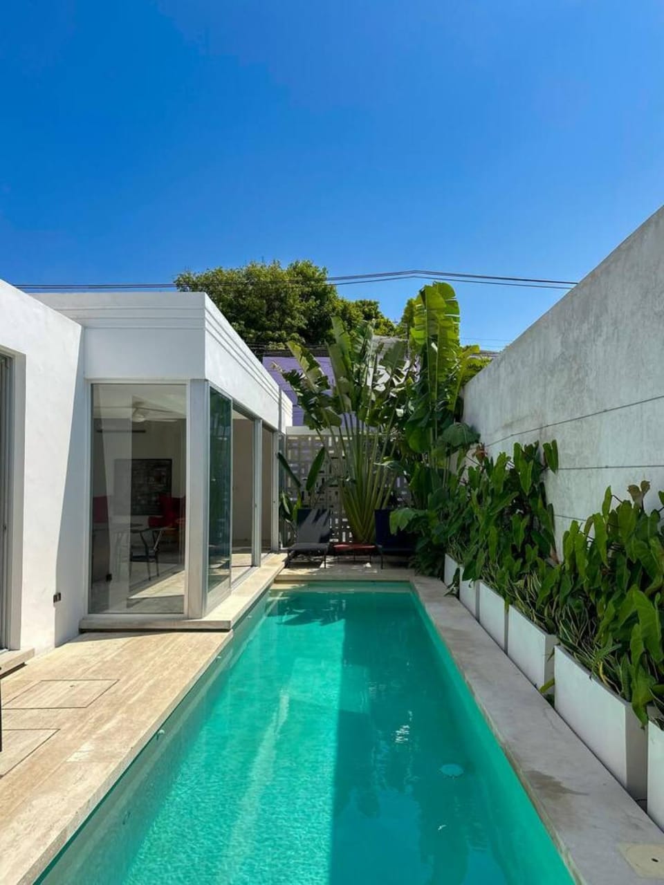Property building, Day, Pool view, Swimming pool