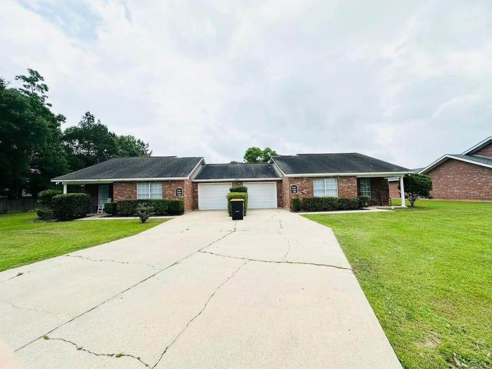 Eastgate 12B House in Hammond