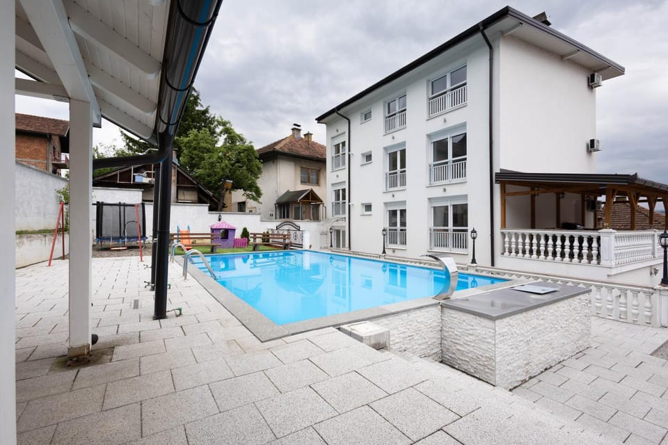 Property building, Pool view, Swimming pool, Swimming pool