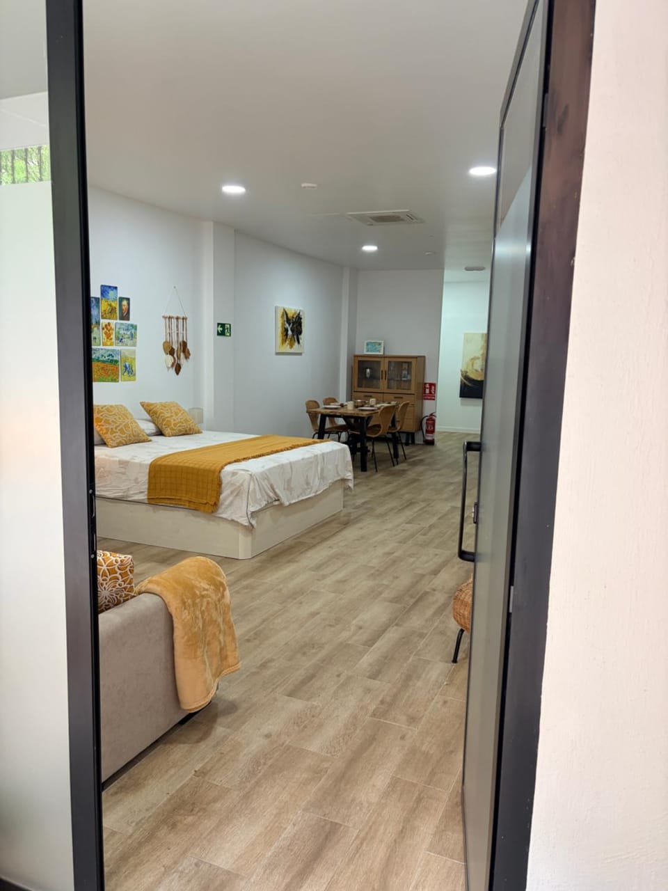 Living room, air conditioner