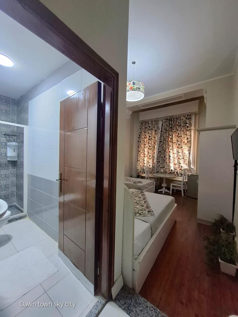 Dawntawn sky city Hotel in Cairo