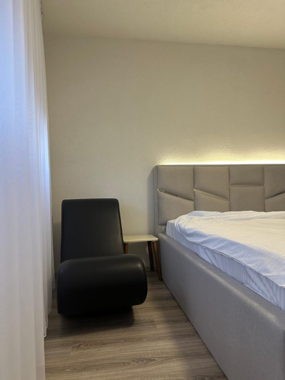 Seating area, Bedroom