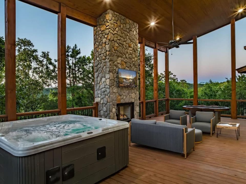 Family Escape w Poker Darts & Billiards House in Oklahoma