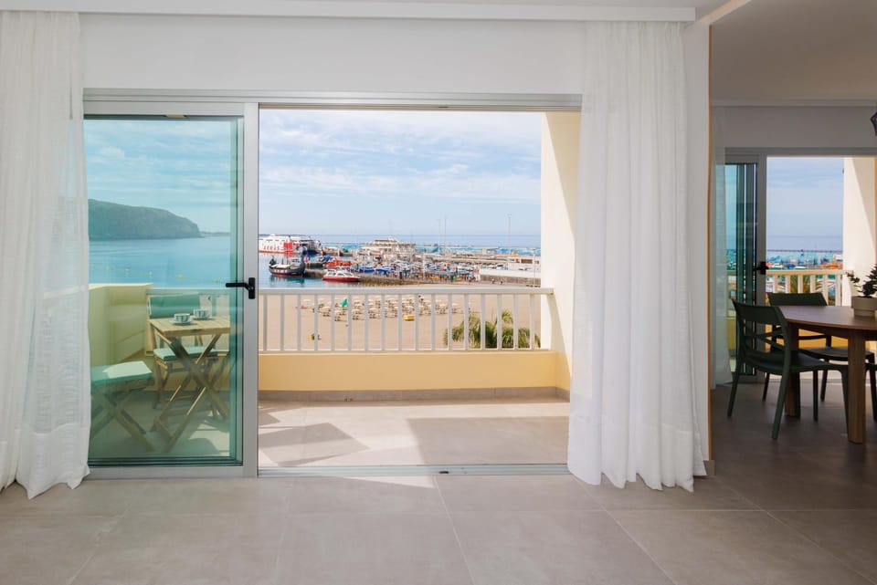 Living room, Beach, Sea view