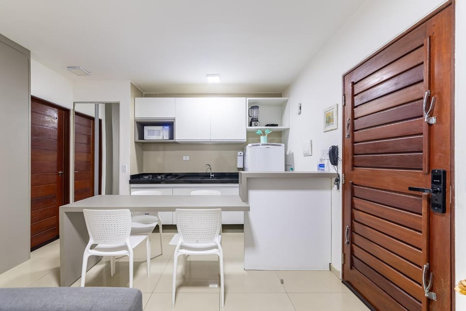 Dining area, kitchen