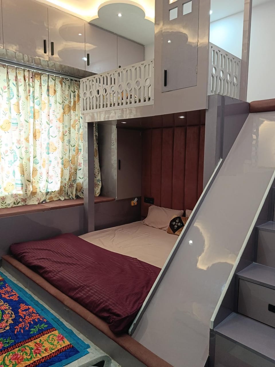 Bedroom, bunk bed