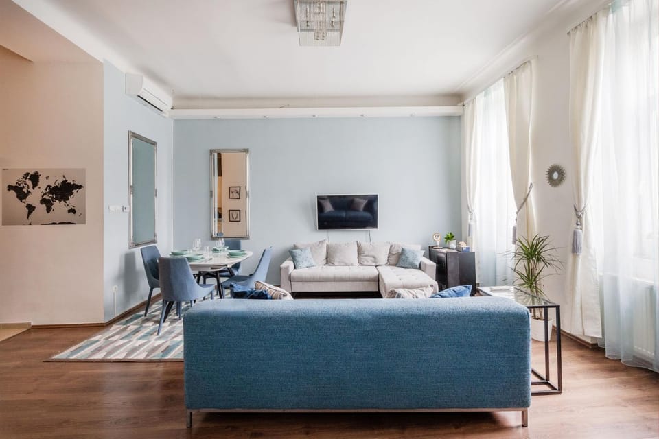 TV and multimedia, Living room, air conditioner