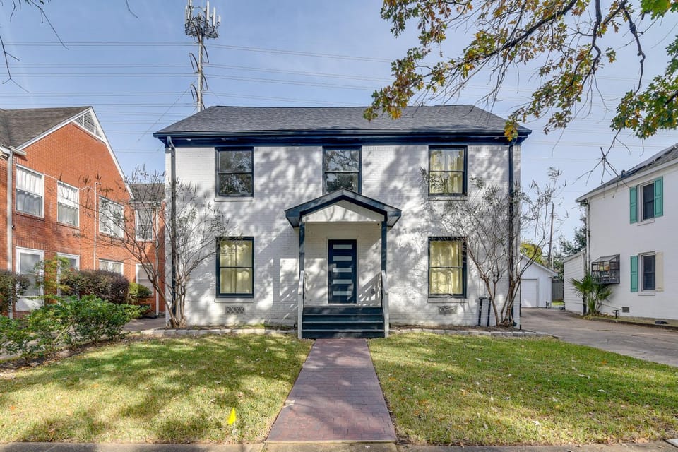 2-Unit Houston Getaway Near NRG & Hermann Park Apartment in Houston