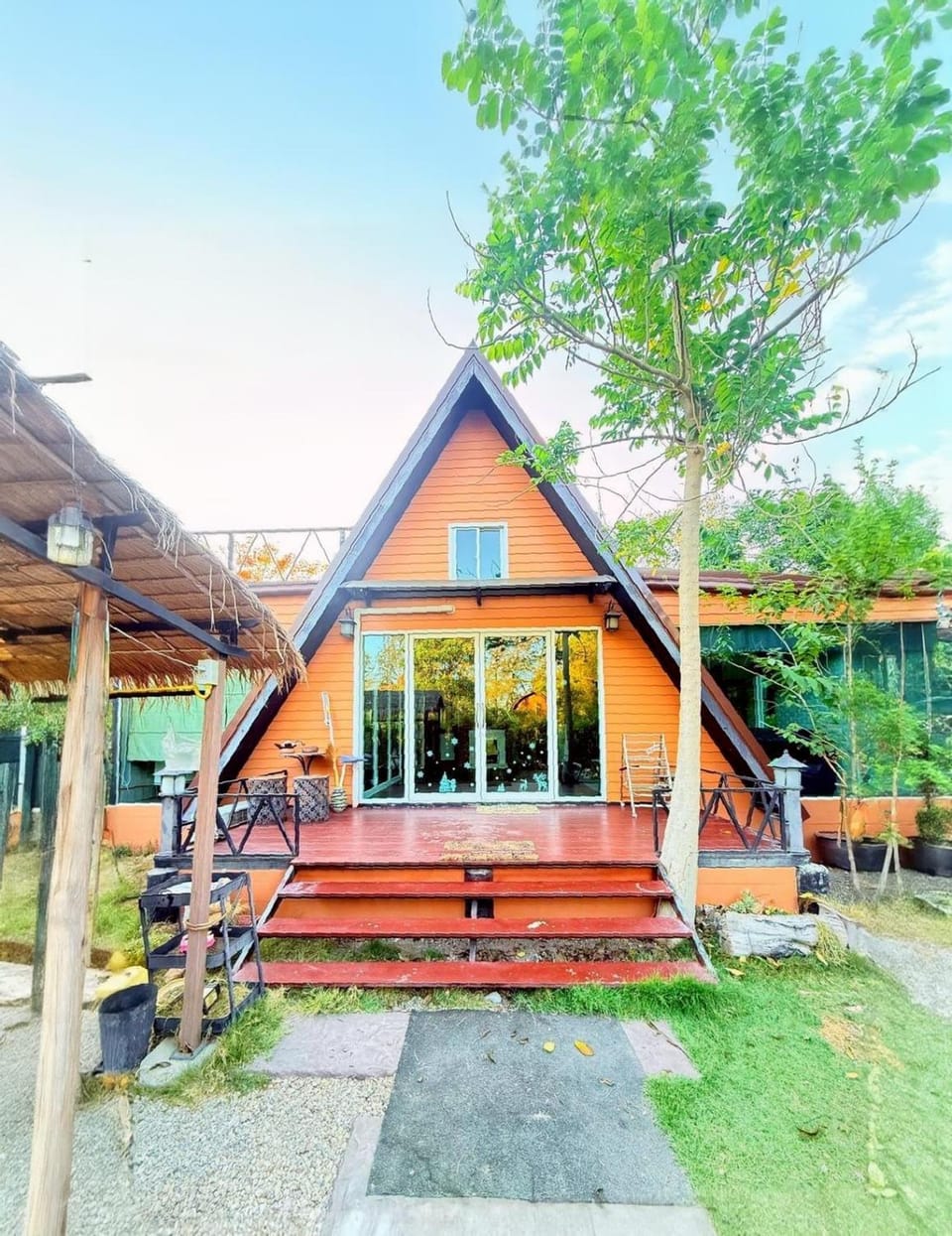 Property building, Garden, Garden view