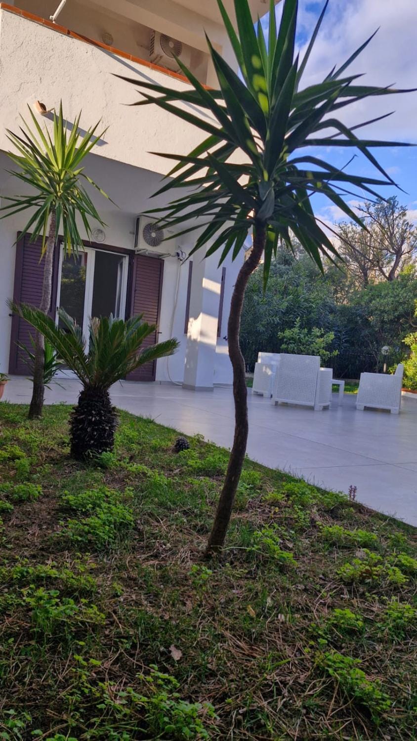 Property building, Garden