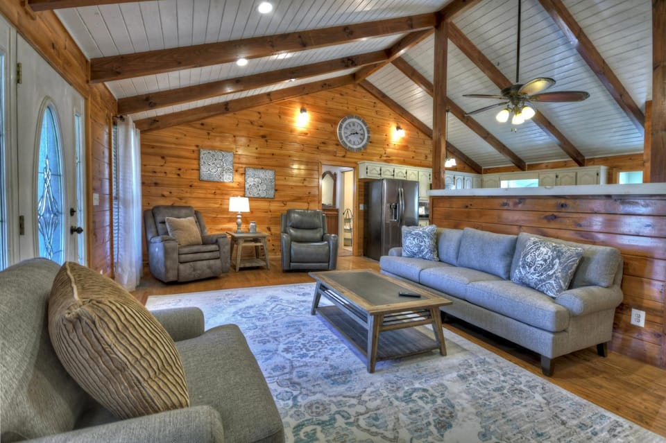 Hibernation Station House in Georgia