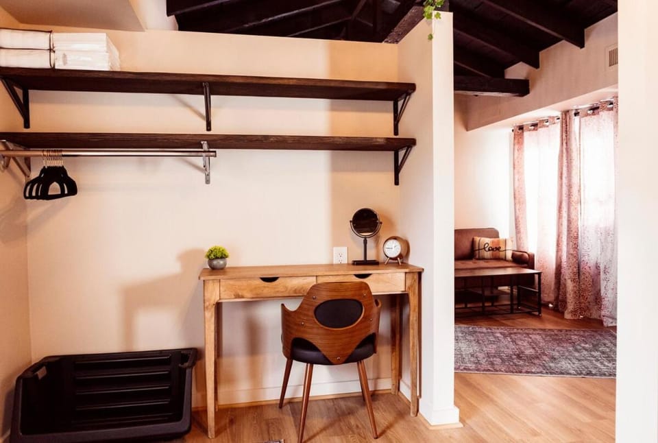 The Wine House Apartment in Warwick